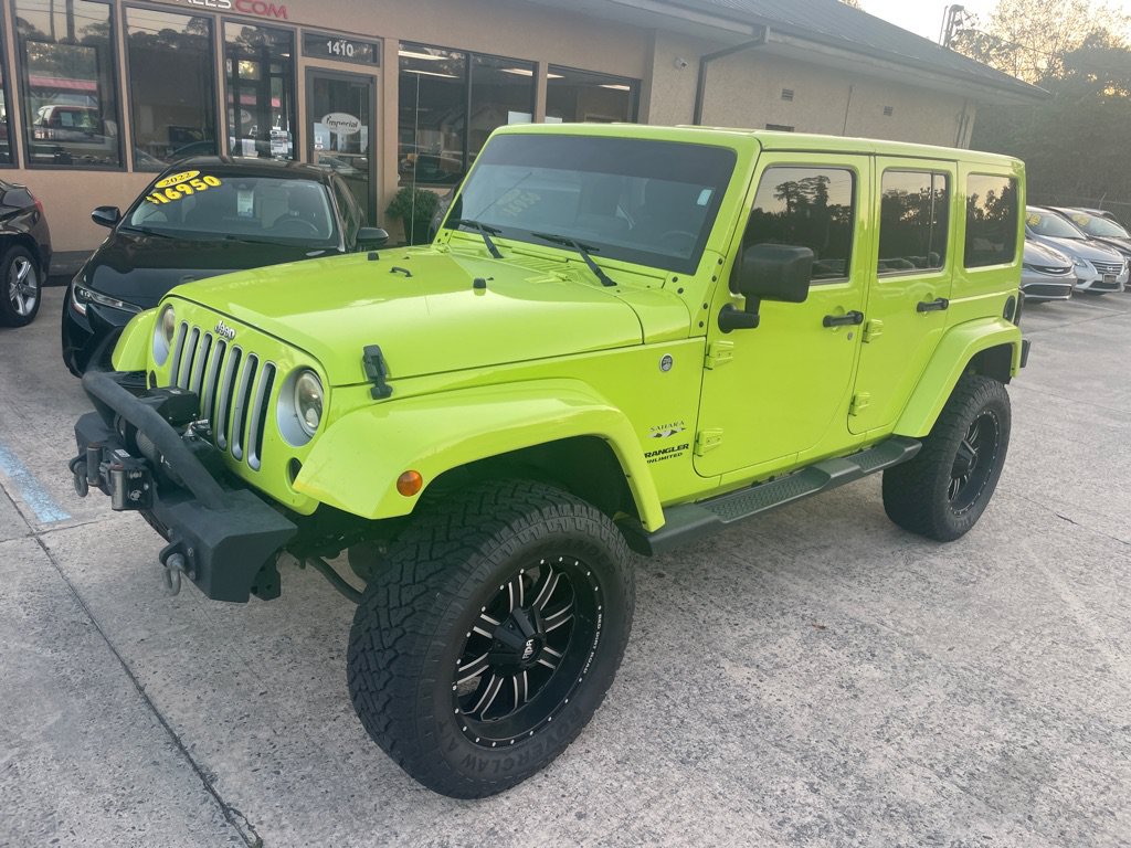 Used 2016 Jeep Wrangler Unlimited Sahara w/ Connectivity Group AWD/4WD image 1