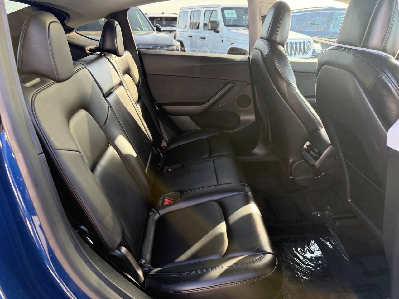 Used 2021 Tesla Model Y Performance AWD/4WD image 32