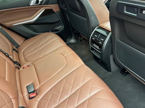 Used 2023 BMW X5 xDrive40i w/ Climate Comfort Package image 30