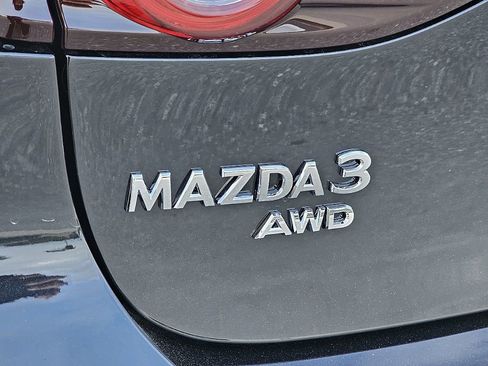 New 2026 MAZDA MAZDA3 Hatchback w/Premium Plus Pkg image 13