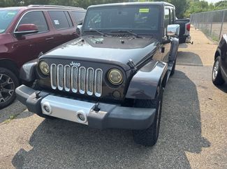 Used 2013 Jeep Wrangler Unlimited Sahara w/ Connectivity Group AWD/4WD video 1