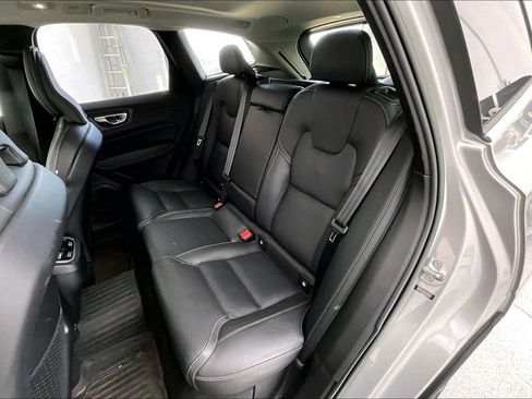 Certified 2023 Volvo XC60 B5 Ultimate w/ Climate Package image 33
