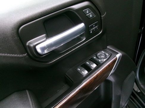 Used 2019 GMC Sierra 1500 SLT w/ SLT Premium Package image 28