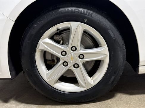 Used 2024 Chevrolet Malibu LT FWD image 26