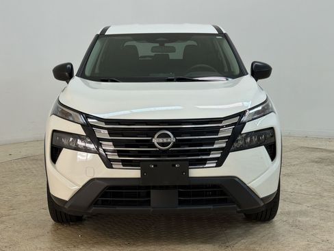 Used 2024 Nissan Rogue S AWD/4WD image 6