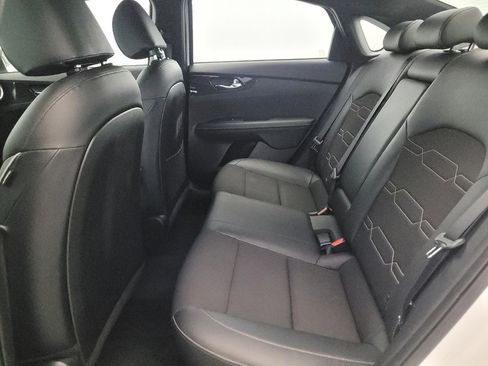 Used 2021 Kia Forte GT-Line image 18