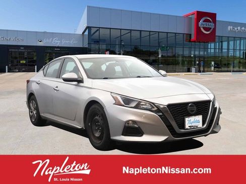 Used 2019 Nissan Altima 2.5 S image 1
