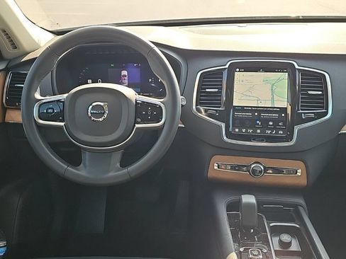 Used 2024 Volvo XC90 B6 Plus w/ Protection Package Premier AWD/4WD image 2