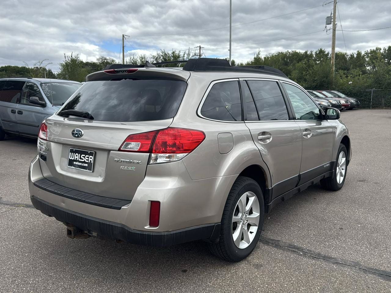 Used 2014 Subaru Outback 2.5i Limited AWD/4WD image 5