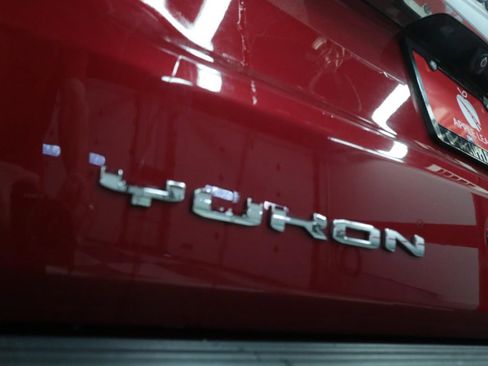 Used 2023 GMC Yukon XL Denali image 33