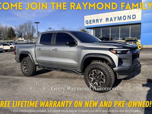 Used 2025 Chevrolet Colorado ZR2 w/ Technology Package image 1