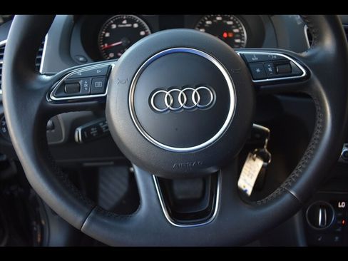 Used 2017 Audi Q3 2.0T Premium image 14