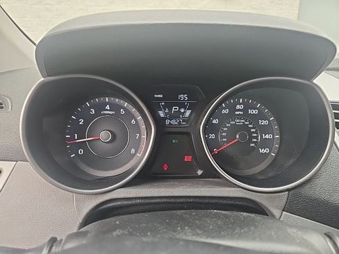 Used 2016 Hyundai Elantra SE FWD image 5
