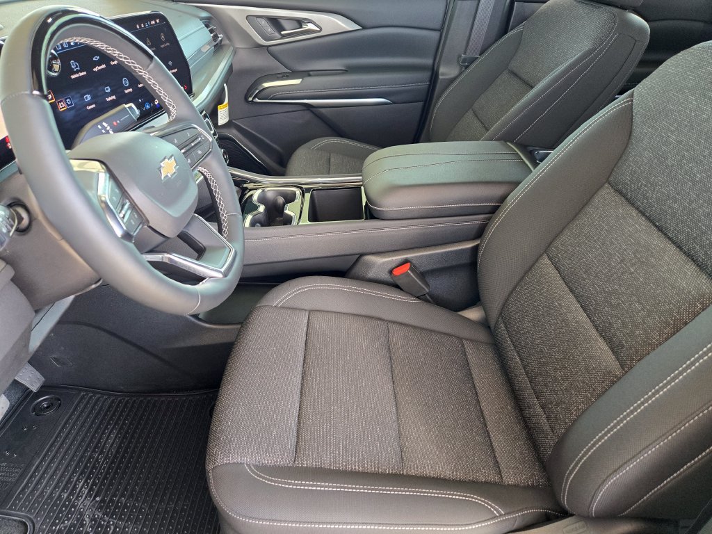 New 2026 Chevrolet Traverse LT w/ Enhanced Driving Package FWD image 10