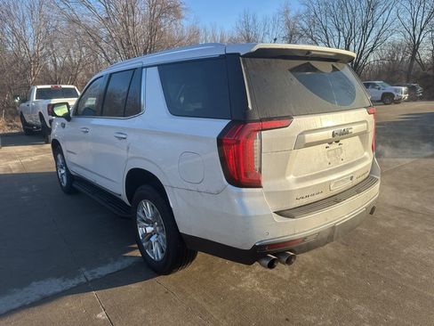 Certified 2023 GMC Yukon Denali image 9