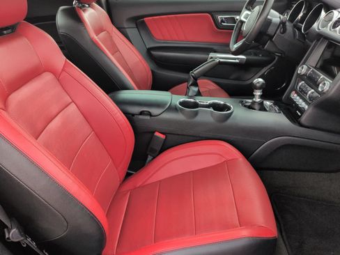 Used 2017 Ford Mustang GT Premium w/ GT Performance Package RWD image 20