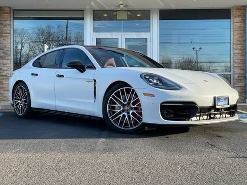 Used 2022 Porsche Panamera 4S AWD/4WD image 9