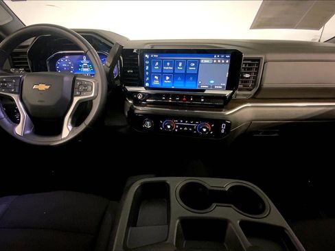 Used 2024 Chevrolet Silverado 1500 LT AWD/4WD image 15