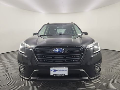 Used 2023 Subaru Forester Premium image 7