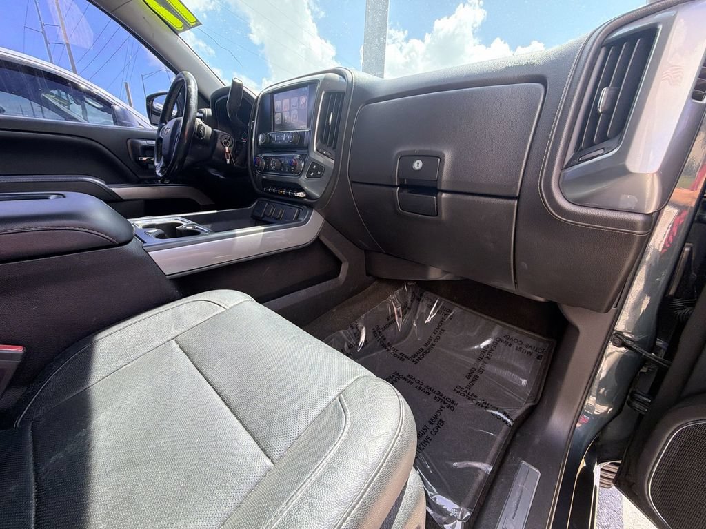 Used 2017 Chevrolet Silverado 1500 LTZ Z71 w/ LPO, Black Pack AWD/4WD image 32