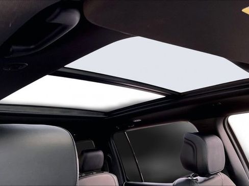 Used 2022 Jeep Wagoneer Series III w/ Premium Group I image 20