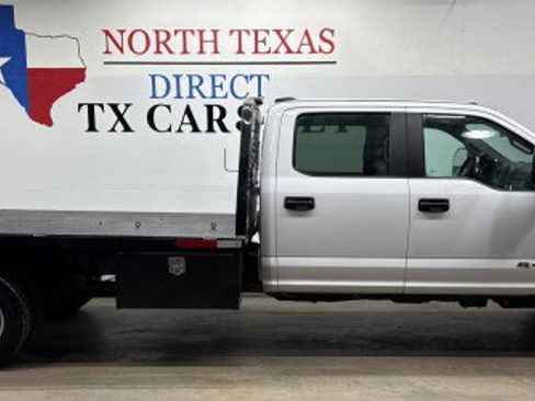 Used 2021 Ford F550 4x4 Crew Cab Super Duty w/ Power Equipment Group image 4