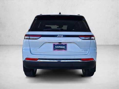 New 2025 Jeep Grand Cherokee Laredo X image 8