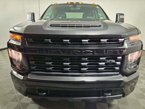 Used 2022 Chevrolet Silverado 2500 Custom w/ Custom Convenience Package image 8