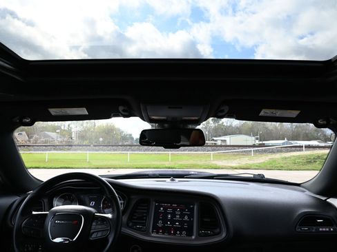 Used 2023 Dodge Challenger R/T Scat Pack image 24