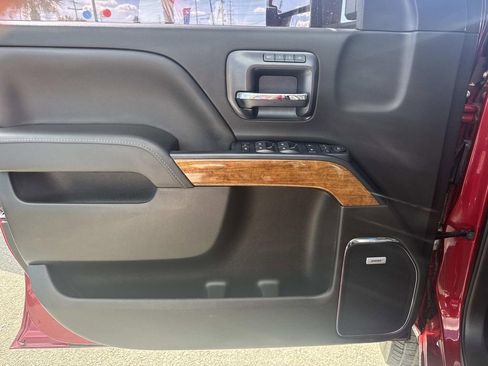 Used 2019 Chevrolet Silverado 2500 High Country w/ Duramax Plus Package image 19