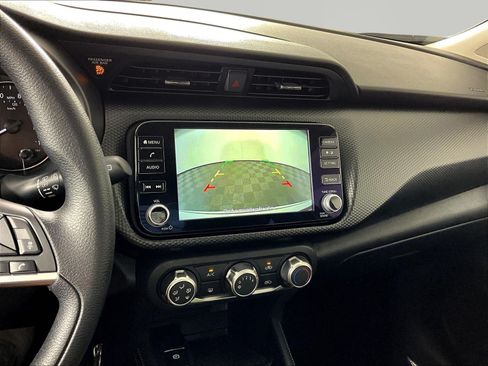 Used 2024 Nissan Kicks SV FWD image 14