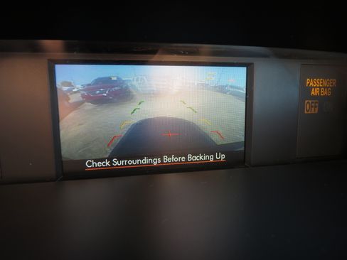 Used 2015 Subaru Forester 2.5i Premium w/ All-Weather Package image 18