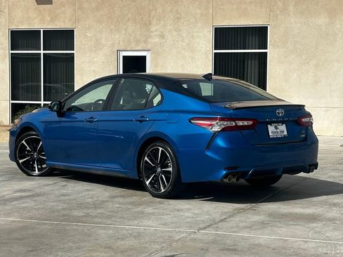 Used 2019 Toyota Camry XSE FWD image 4