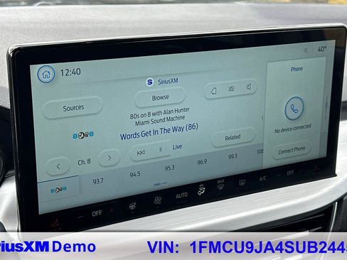 Certified 2025 Ford Escape Platinum image 29