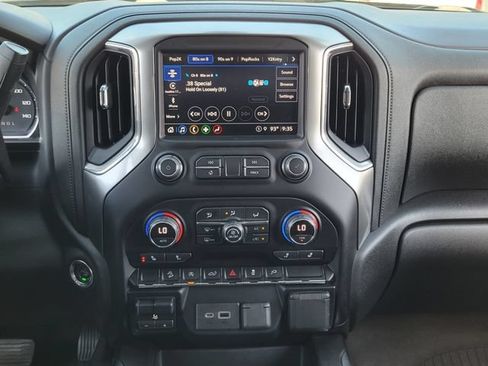 Used 2021 Chevrolet Silverado 1500 RST AWD/4WD image 15