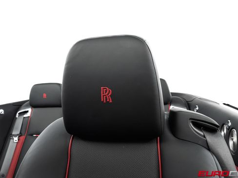 Used 2017 Rolls-Royce Dawn RWD image 41