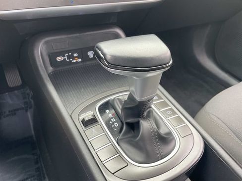 Certified 2025 Hyundai Kona SEL AWD/4WD image 24