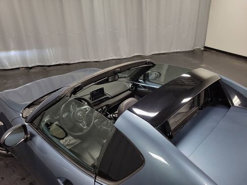 Used 2017 MAZDA MX-5 Miata RF Grand Touring image 13