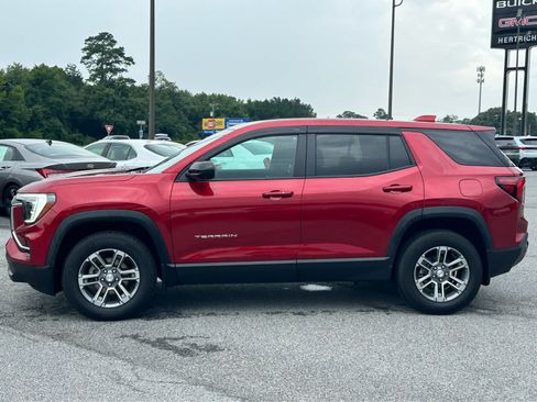 Used 2025 GMC Terrain Elevation w/ Technology Package II AWD/4WD image 9