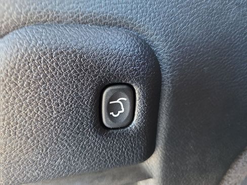 Used 2019 Jeep Grand Cherokee Limited image 28