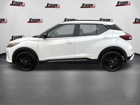 Used 2023 Nissan Kicks SR w/ SR Premium Package image 8