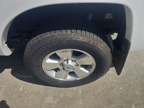 Used 2013 Toyota Tacoma 4x4 Double Cab w/ TRD Sport Pkg image 7