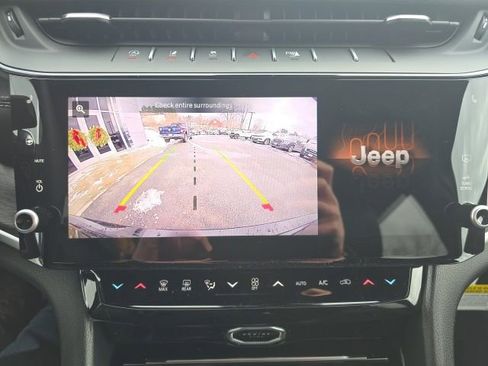 New 2026 Jeep Grand Cherokee Altitude AWD/4WD image 21