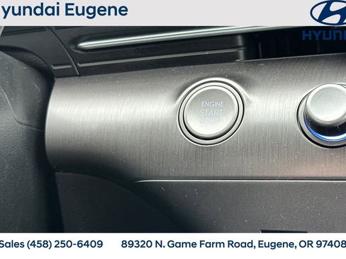 Used 2024 Hyundai Kona SEL image 28