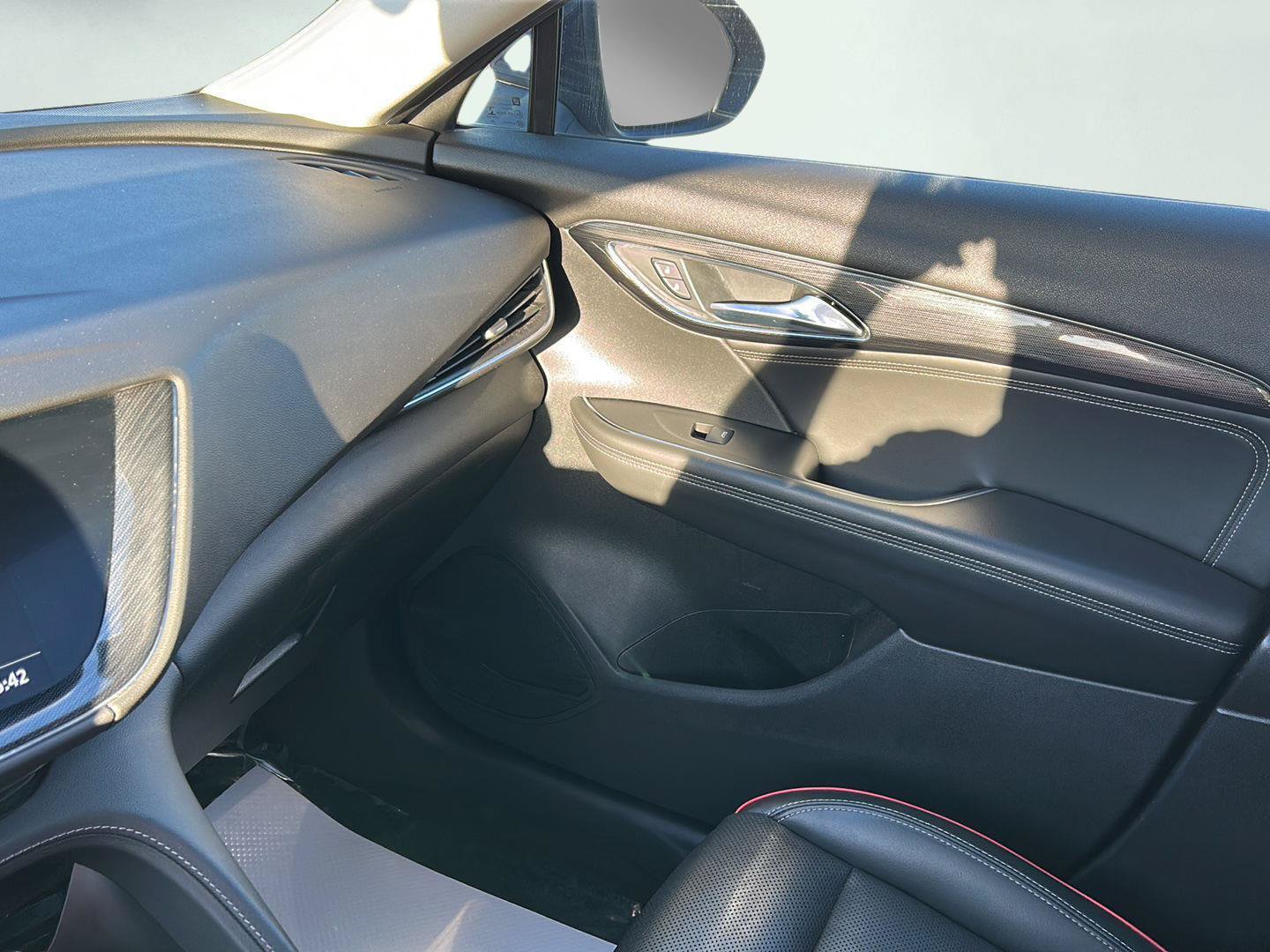 Used 2023 Buick Envision Essence w/ Sport Touring Package FWD image 18