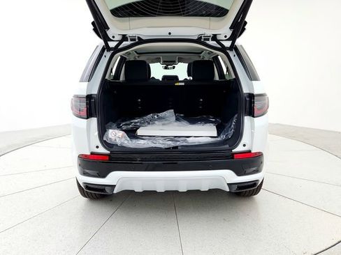Certified 2025 Land Rover Discovery Sport S image 19