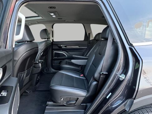 Used 2025 Kia Telluride S AWD/4WD image 33