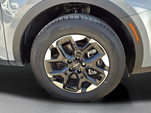 New 2025 Kia Sorento S AWD/4WD image 32