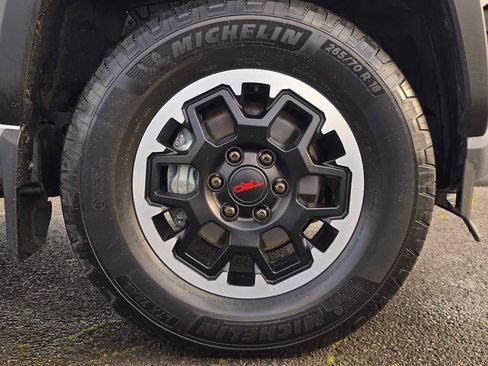 Certified 2025 Toyota 4Runner TRD Off-Road Premium image 11