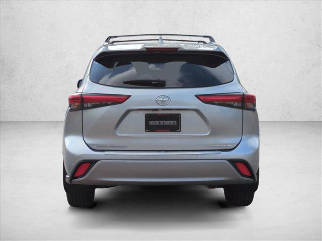 Used 2023 Toyota Highlander Platinum FWD image 7